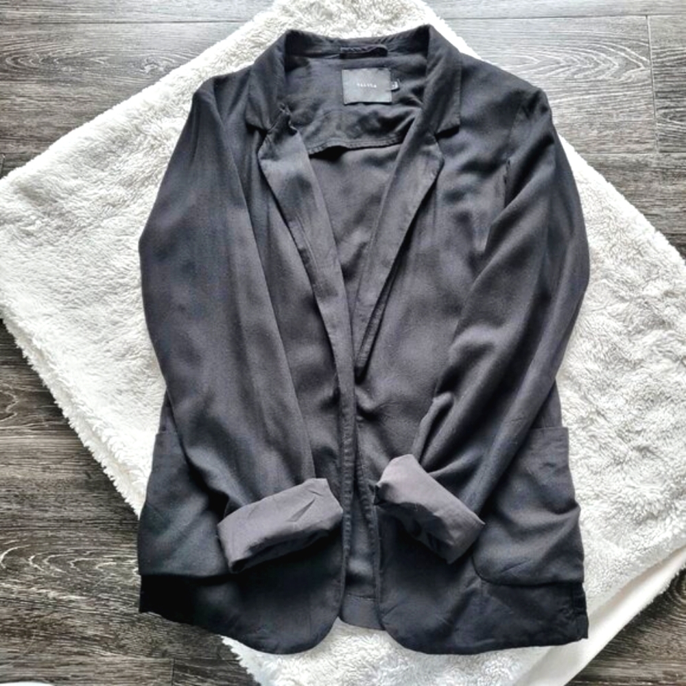 Aritzia Talula Kent Relaxed Blazer in Black Size 0 - Picture 4 of 12